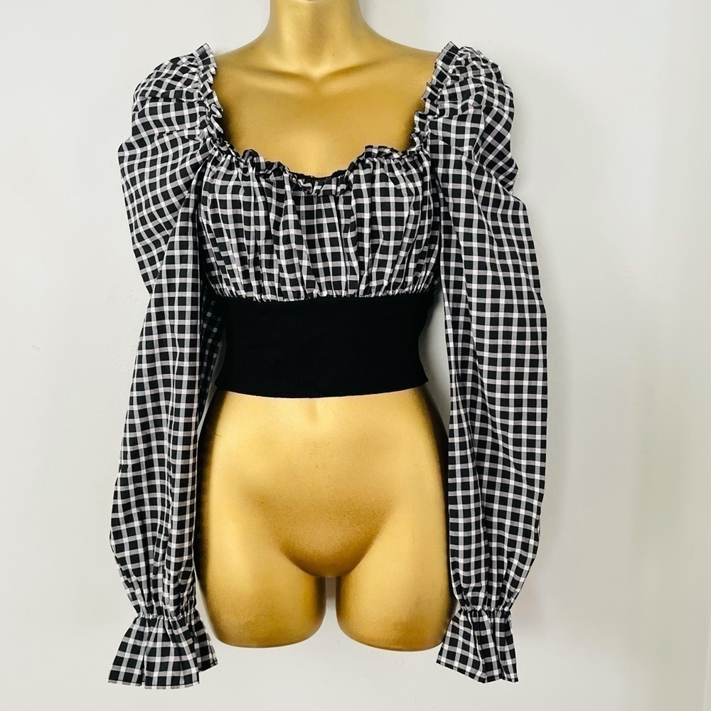 Gingham Puff Sleeve Crop – Coquette Parisian – Model Off Duty – S - Picture 3 of 5